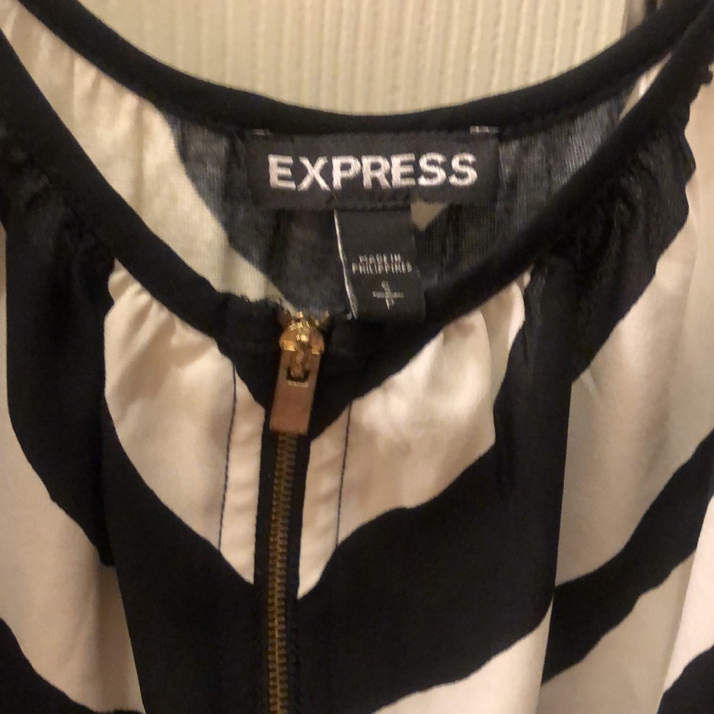 Express top - Picture 2 of 3